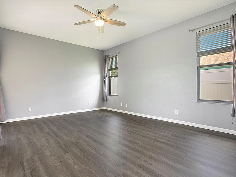 1858 Norvell Ave — Photo 13