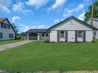 205 Pageant Ln, Willingboro, NJ 08046