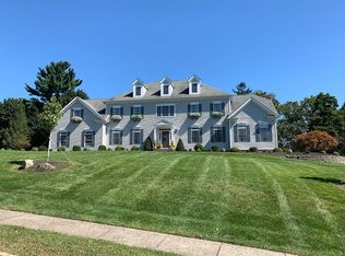 4 Holmes Ct, Morristown, NJ 07960