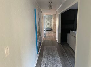 2254 Valencia Dr, Sarasota, FL 34239