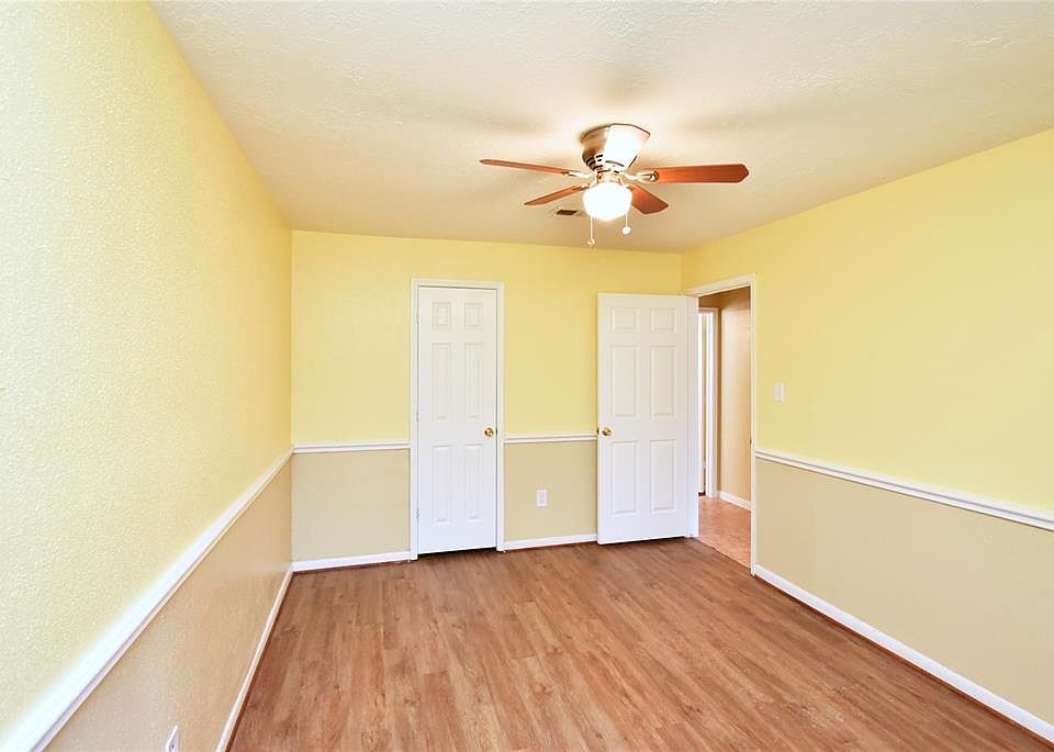 1st image of 12615 Bexley Dr