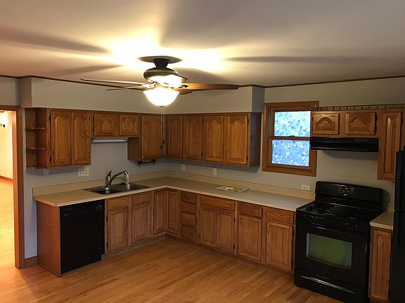 Lots of counter space!