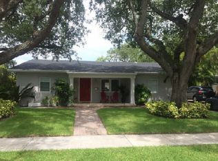 8230 SW 62nd Pl, Miami, FL 33143