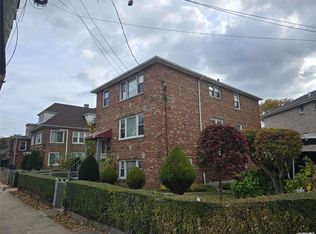 3234 Middletown Rd, Bronx, NY 10465
