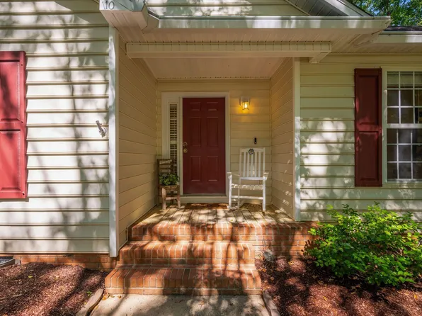 110 Brampton Cir, Clayton, NC 27527