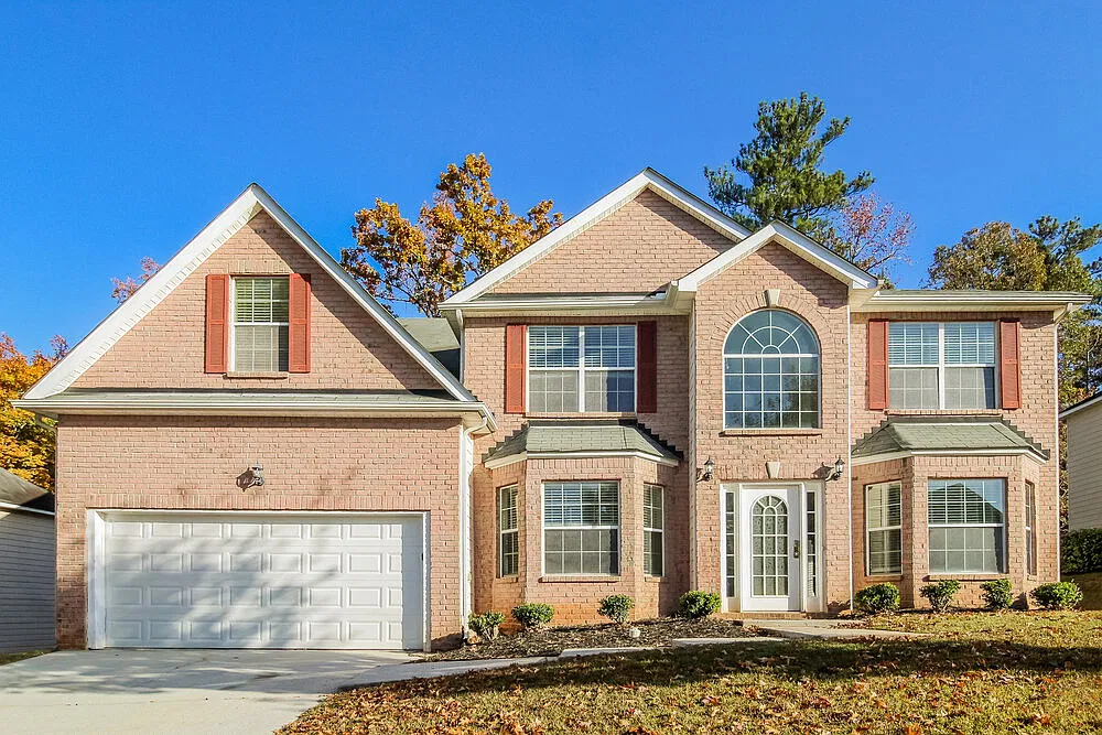 4 bed, 3.0 bath, 3162 sqft, $2,640 — Photo 1
