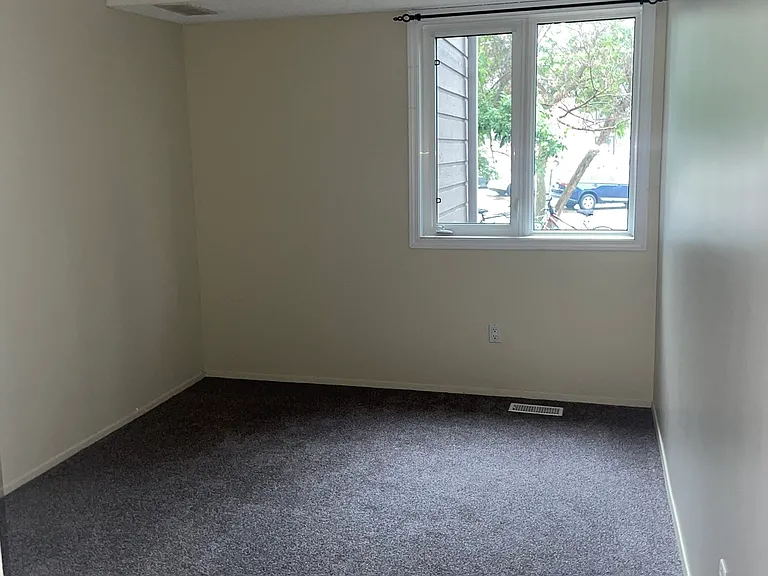 41 Akins Dr — Photo 7