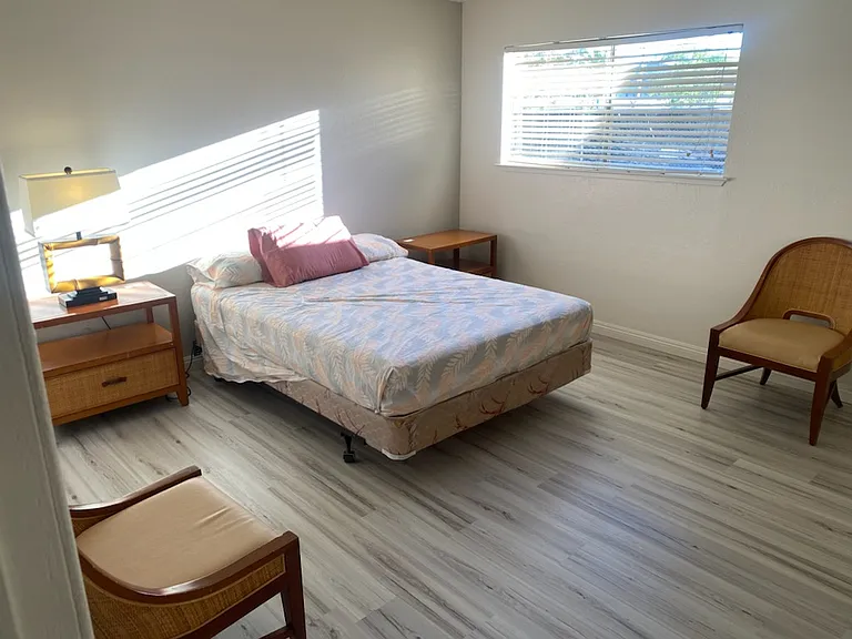 8027 Wishing Well Rd — Photo 3