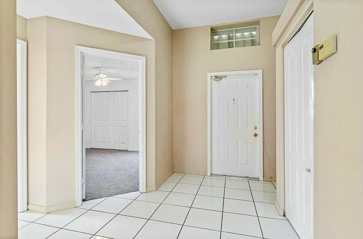 3 bed, 1566 sqft, $3,500 — Photo 4
