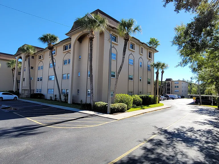 2525 W Bay Dr #B24 — Photo 5