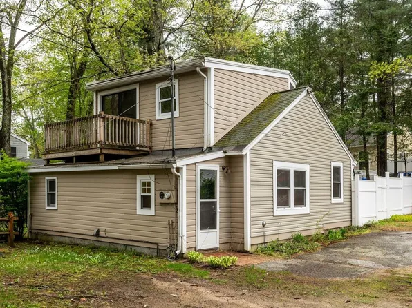 4 Riverside Drive, Fremont, NH 03044