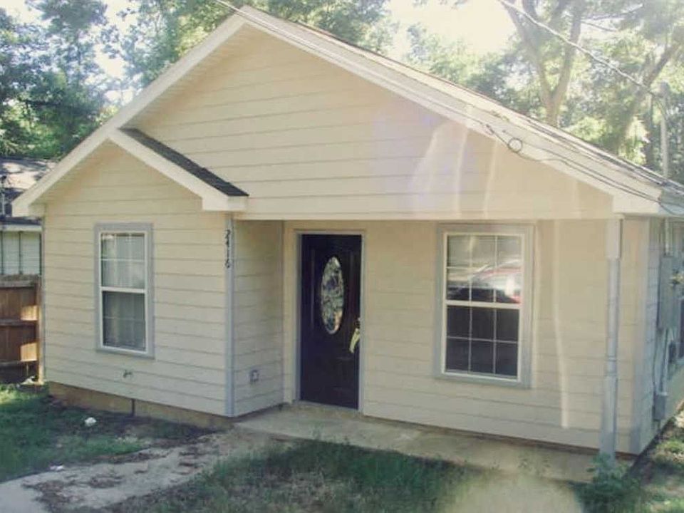 1st image of 2416 Country Club Dr