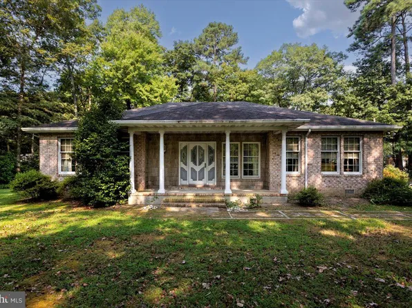 24751 Woods Dr, Denton, MD 21629