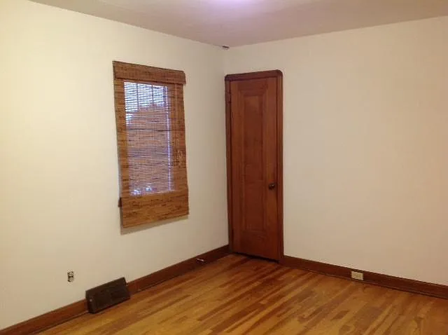 4551 Grayton Rd — Photo 8