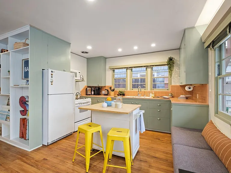217 Garnet Ave #A — Photo 3