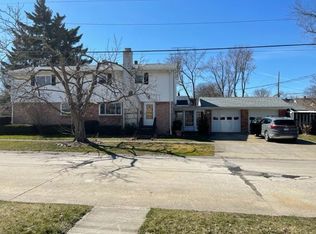 615 Sherman St, Elyria, OH 44035