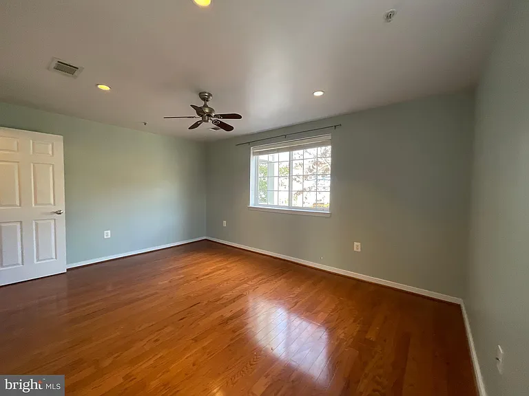 4061 S Four Mile Run Dr #301 — Photo 16