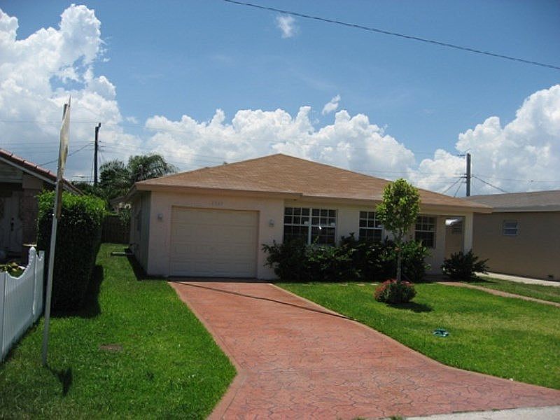 1st image of 3841 NE 13th Ave