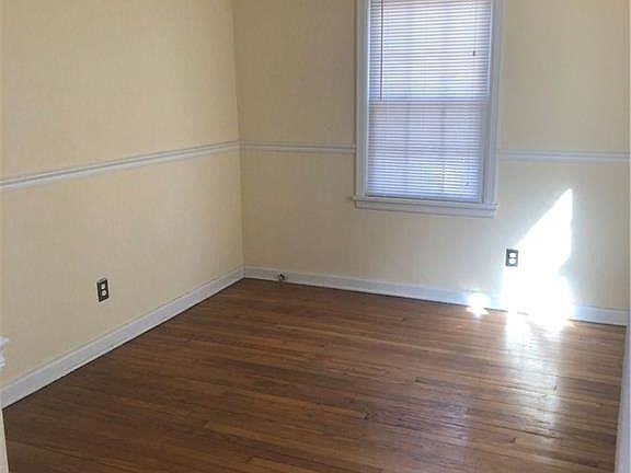 2nd image of 728 Baldwin Ave #A