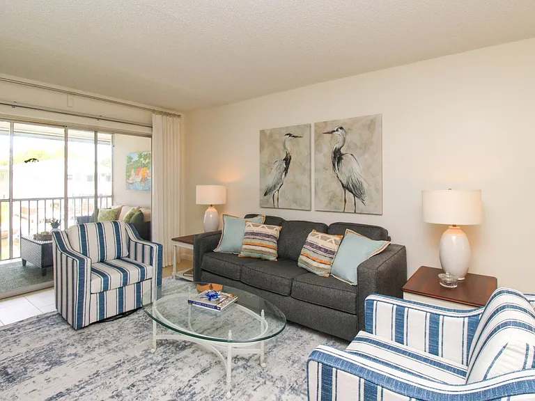 1686 Blue Point Ave #B7 — Photo 20