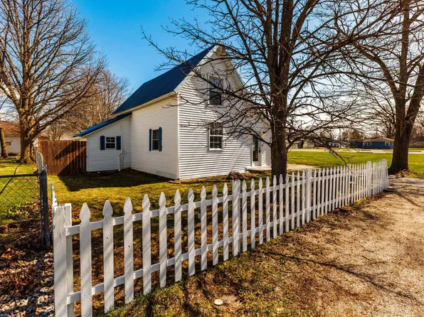 916 N Richmond St, Hartford City, IN 47348