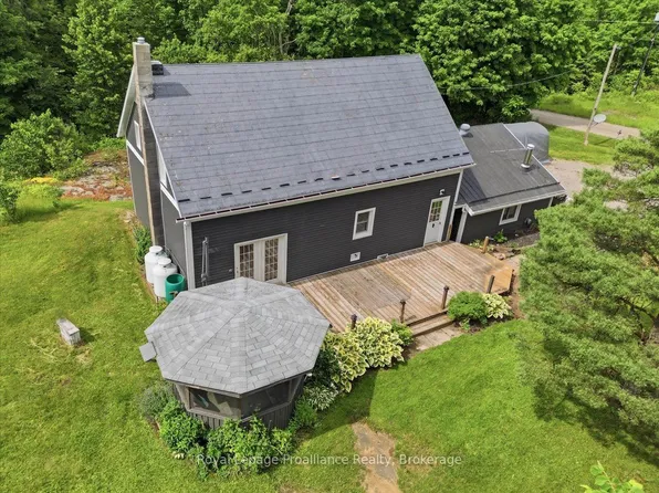 405 Elzevir Rd, Tweed, ON K0H 1P0
