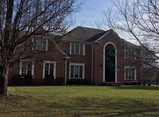 146 Glyn Tawel Dr, Granville, OH 43023