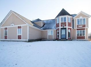 36 Stapleton Ct, Middletown, NY 10940