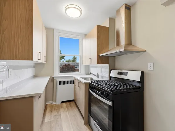 6299 Kindred St, Philadelphia, PA 19149