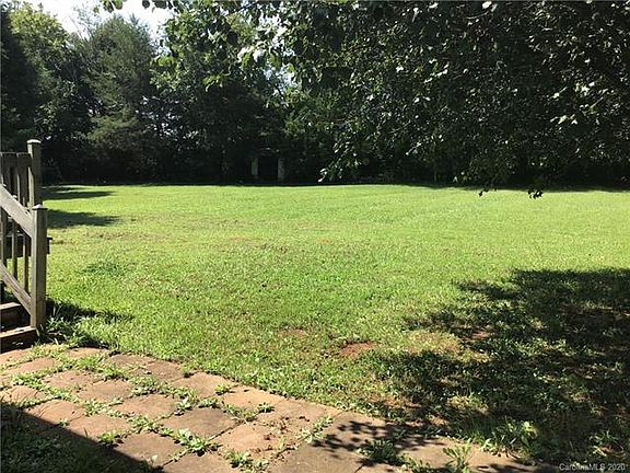 4th image of 2309 Sweet Pea Ln