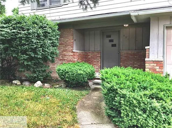 521 Chanticleer Trl, Lansing, MI 48917