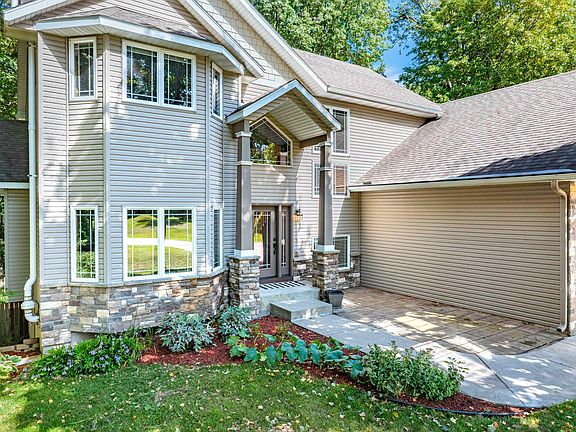 5th image of 5450 Raven Point Rd