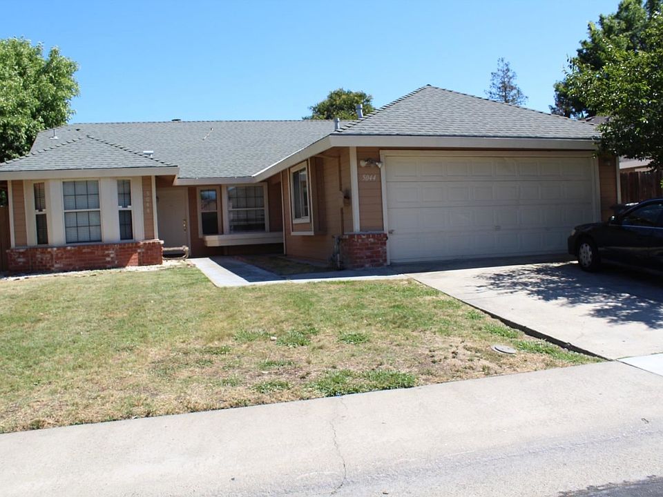 1st image of 5044 Laguna Park Dr