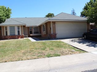 5044 Laguna Park Dr, Elk Grove, CA 95758