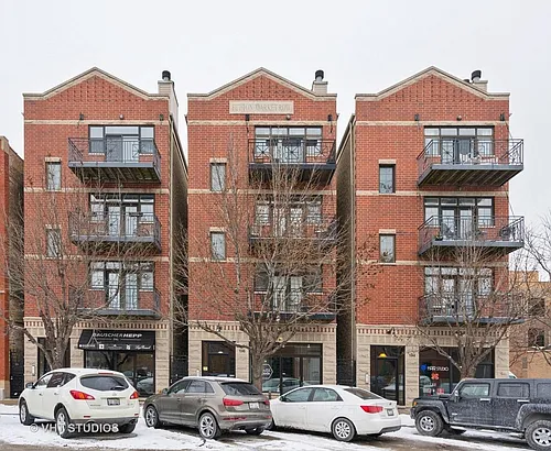 1048 W Fulton Market #3 Photo 1