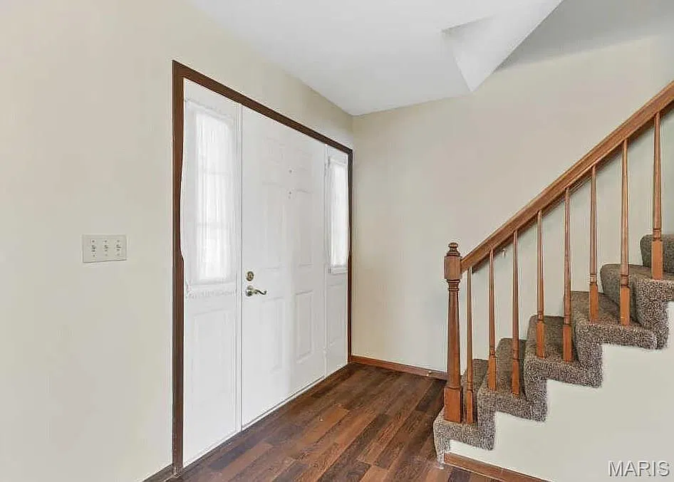 2 bed, 1.0 bath, 1214 sqft, $1,850 — Photo 2