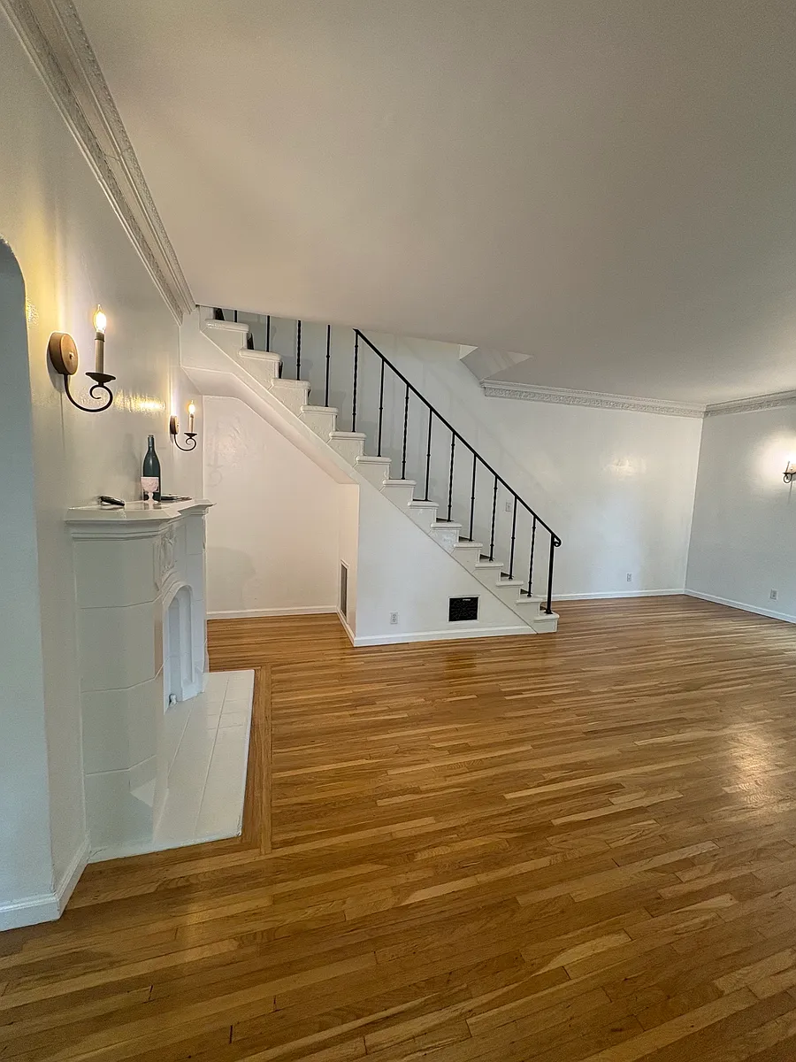 Downstairs living room - 412 N Sycamore Ave #412
