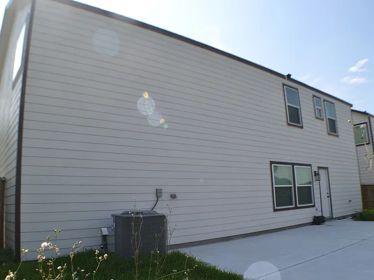 9837 Fabiola Dr — Photo 13