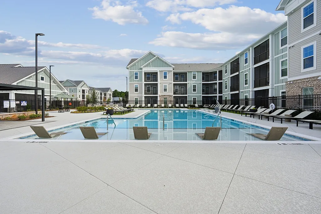 Clear Lake Vista — Photo 1