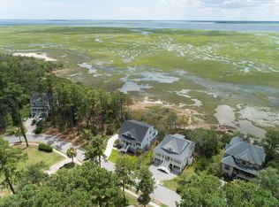 210 Willow Point Rd, Beaufort, SC 29906
