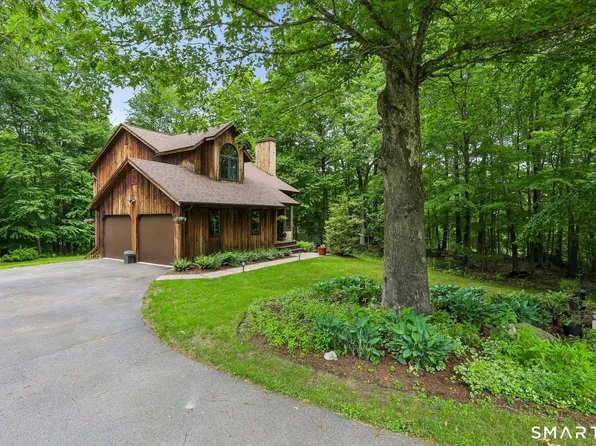31 Cortland Drive, New Milford, CT 06776