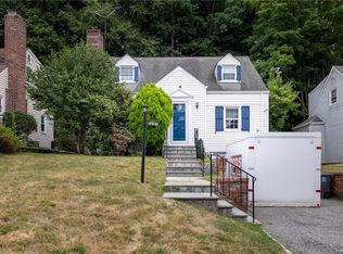 153 Orchard St, White Plains, NY