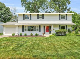 2304 Brett Dr, Champaign, IL 61821