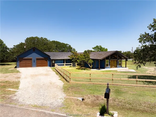 4505 Conquistador Cir, Bryan, TX 77807