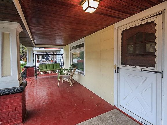 3rd image of 10209 Baltic Rd