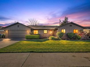 820 Ehrhardt Dr, Lodi, CA 95240