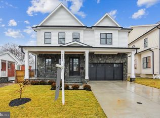 6419 Winnepeg Rd, Bethesda, MD 20817