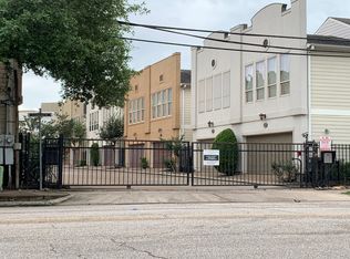 103 Riley Ln, Houston, TX 77003