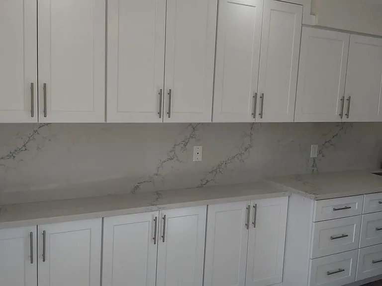 717 Strand St — Photo 2