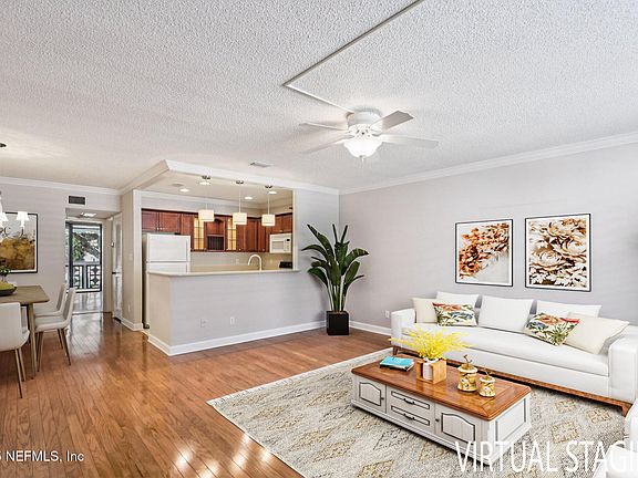 4th image of 1810 SEVILLA Boulevard W #307